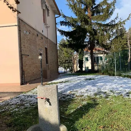 Casa Vacanze Tra Mare E Montemaggiore Фано