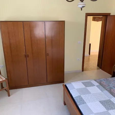 Casa Vacanze Tra Mare E Montemaggiore Дом отдыха Фано